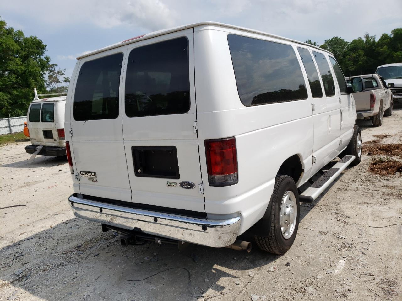 Photo 4 from auction – 2013 FORD ECONOLINE with VIN 1FBNE3BL9DDA22498