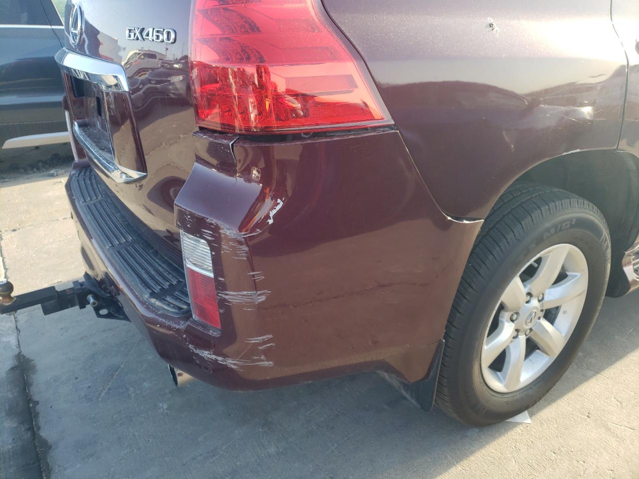 Photo 9 from auction – 2011 LEXUS GX 460 with VIN JTJBM7FX5B5033931