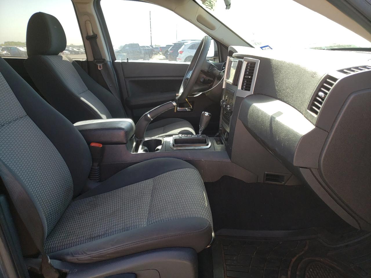 Photo 5 from auction – 2010 JEEP GRAND CHER with VIN 1J4PS4GK0AC148053