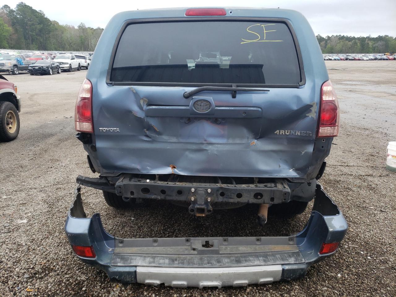 Photo 9 from auction – 2004 TOYOTA 4RUNNER SR with VIN JTEZU14RX40019828