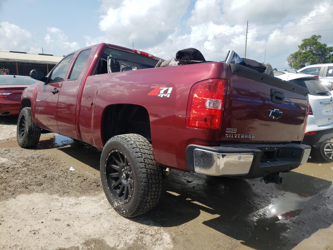 Photo 3 from auction – 2013 CHEVROLET SILVERADO with VIN 1GCRKSE70DZ294794