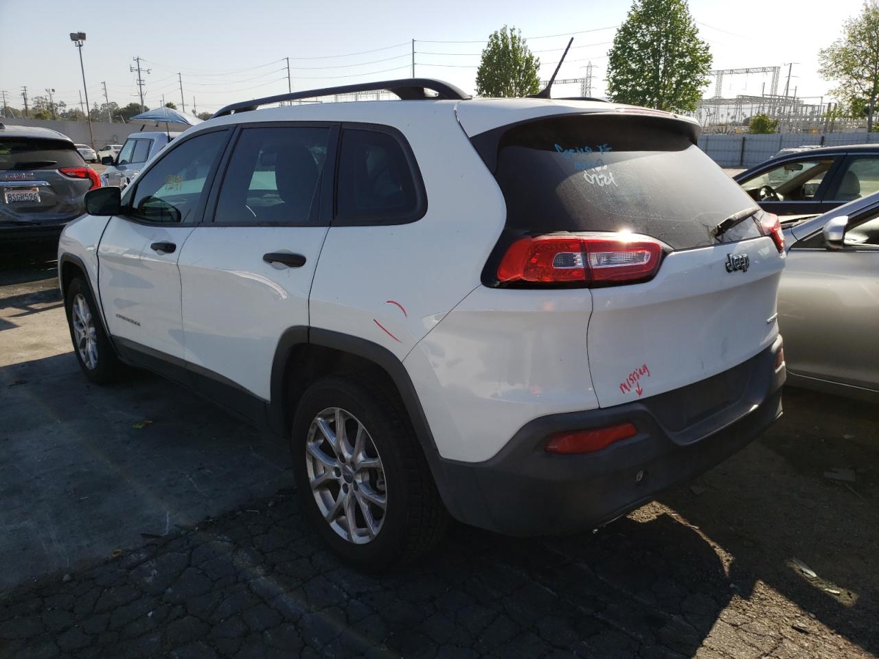 Photo 3 from auction – 2015 JEEP CHEROKEE S with VIN 1C4PJLABXFW694943