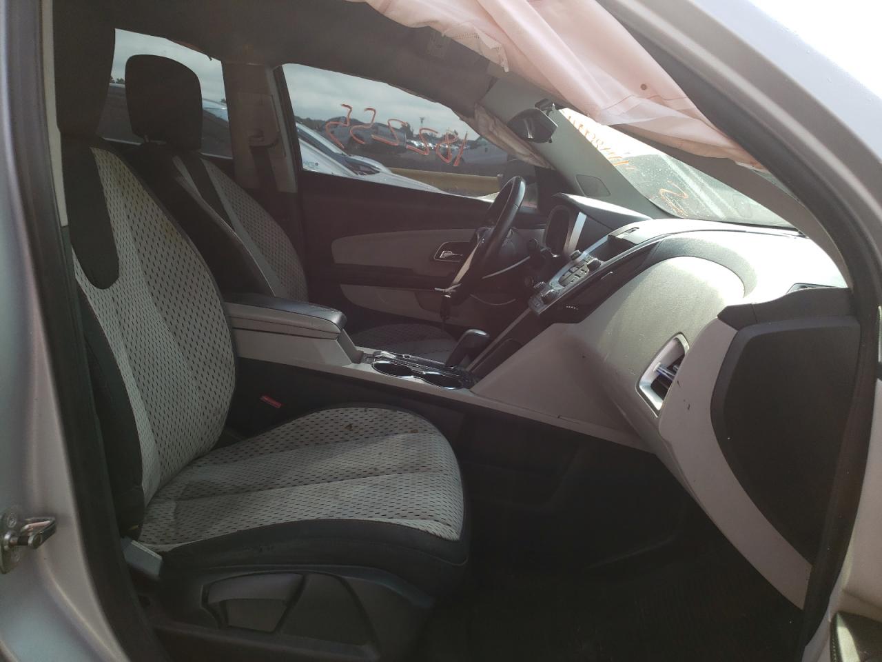 Photo 5 from auction – 2011 CHEVROLET EQUINOX LS with VIN 2CNALBEC0B6263962
