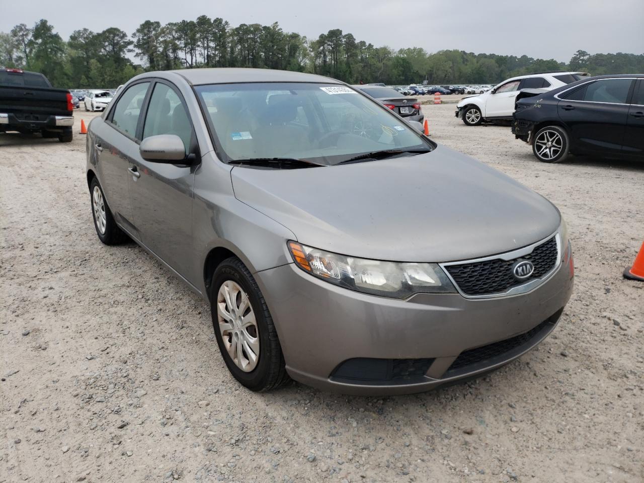 KIA FORTE EX 2012 with VIN KNAFU4A24C5547489 - Photo from auction