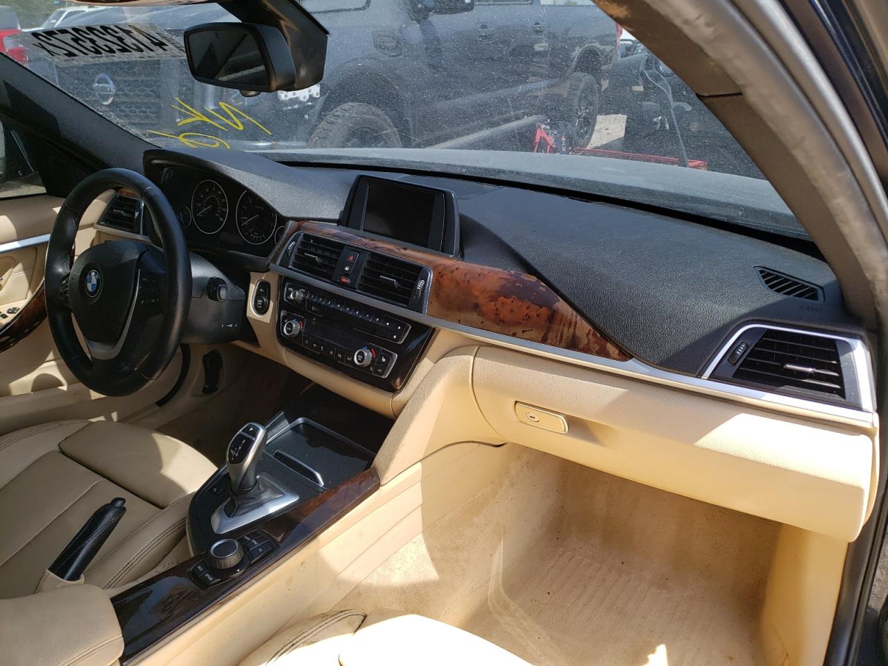 Photo 9 from auction – 2016 BMW 328 I SULE with VIN WBA8E9C53GK643745
