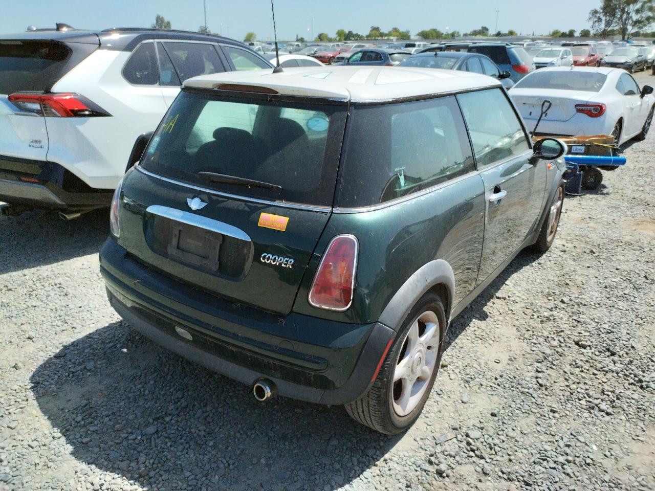 Photo 4 from auction – 2003 MINI COOPER with VIN WMWRC33473TC47811