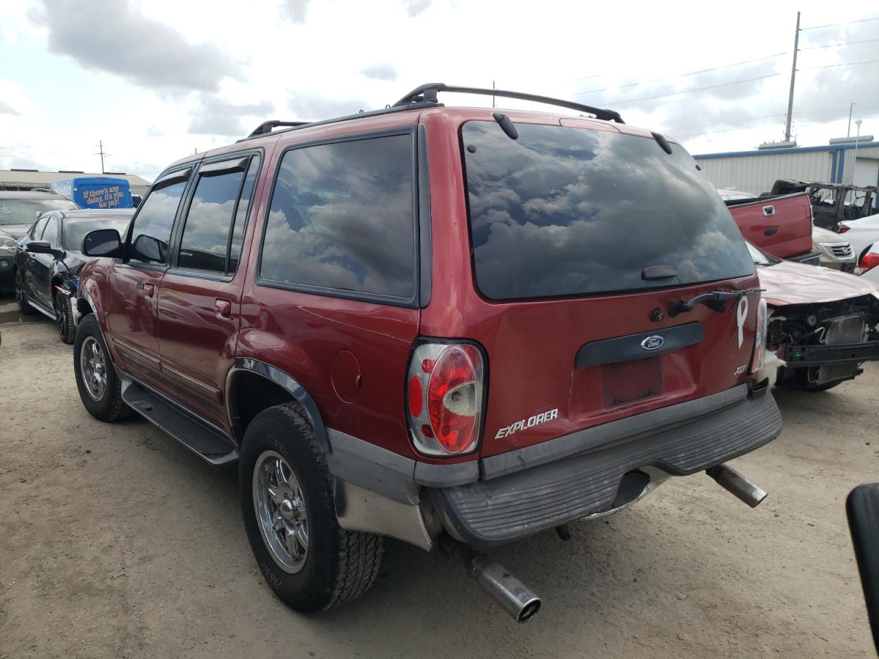 Photo 3 from auction – 1999 FORD EXPLORER with VIN 1FMZU32P4XUA05062