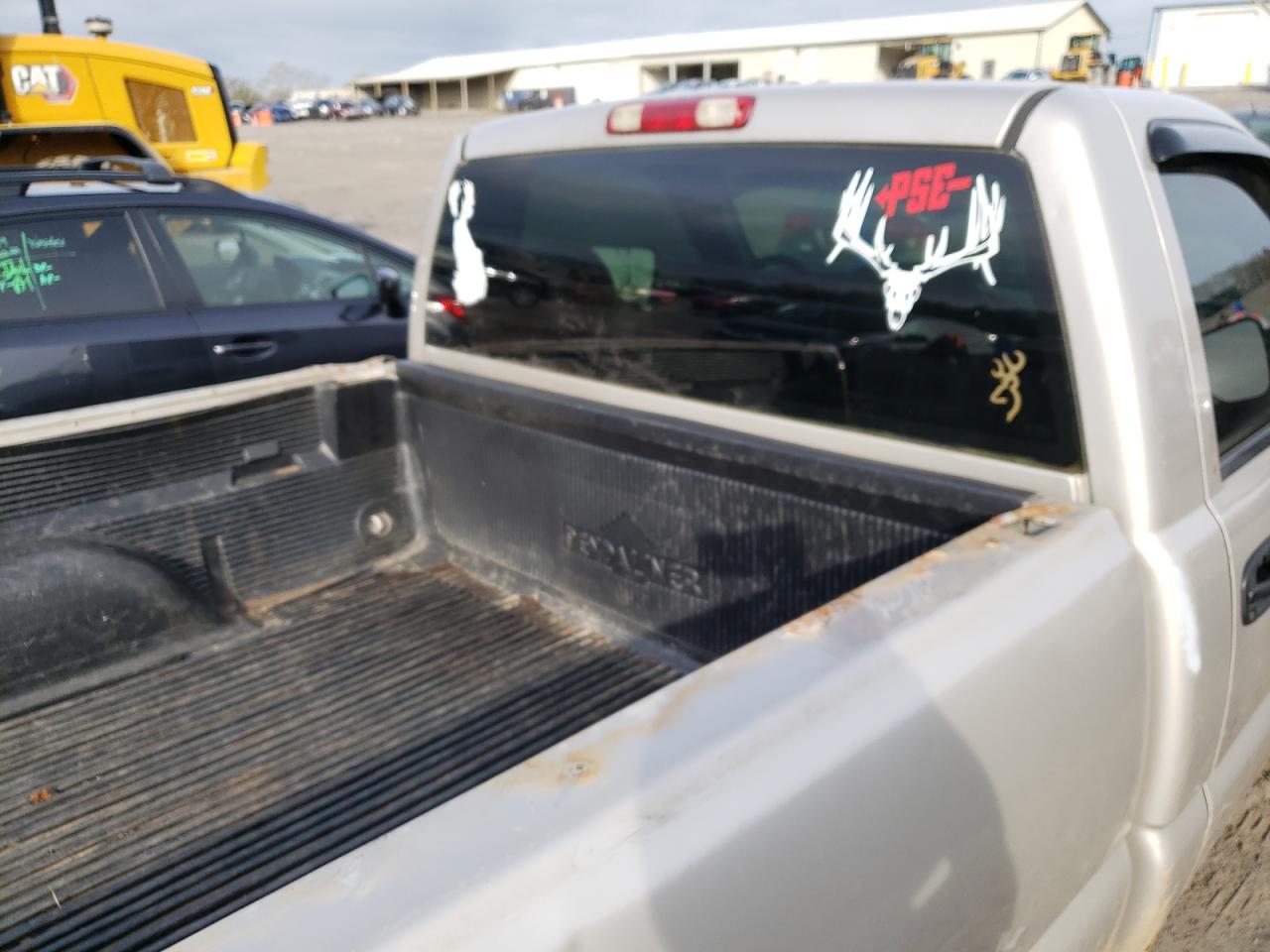 Photo 6 from auction – 2005 GMC NEW SIERRA with VIN 1GTEK14VX5Z329447