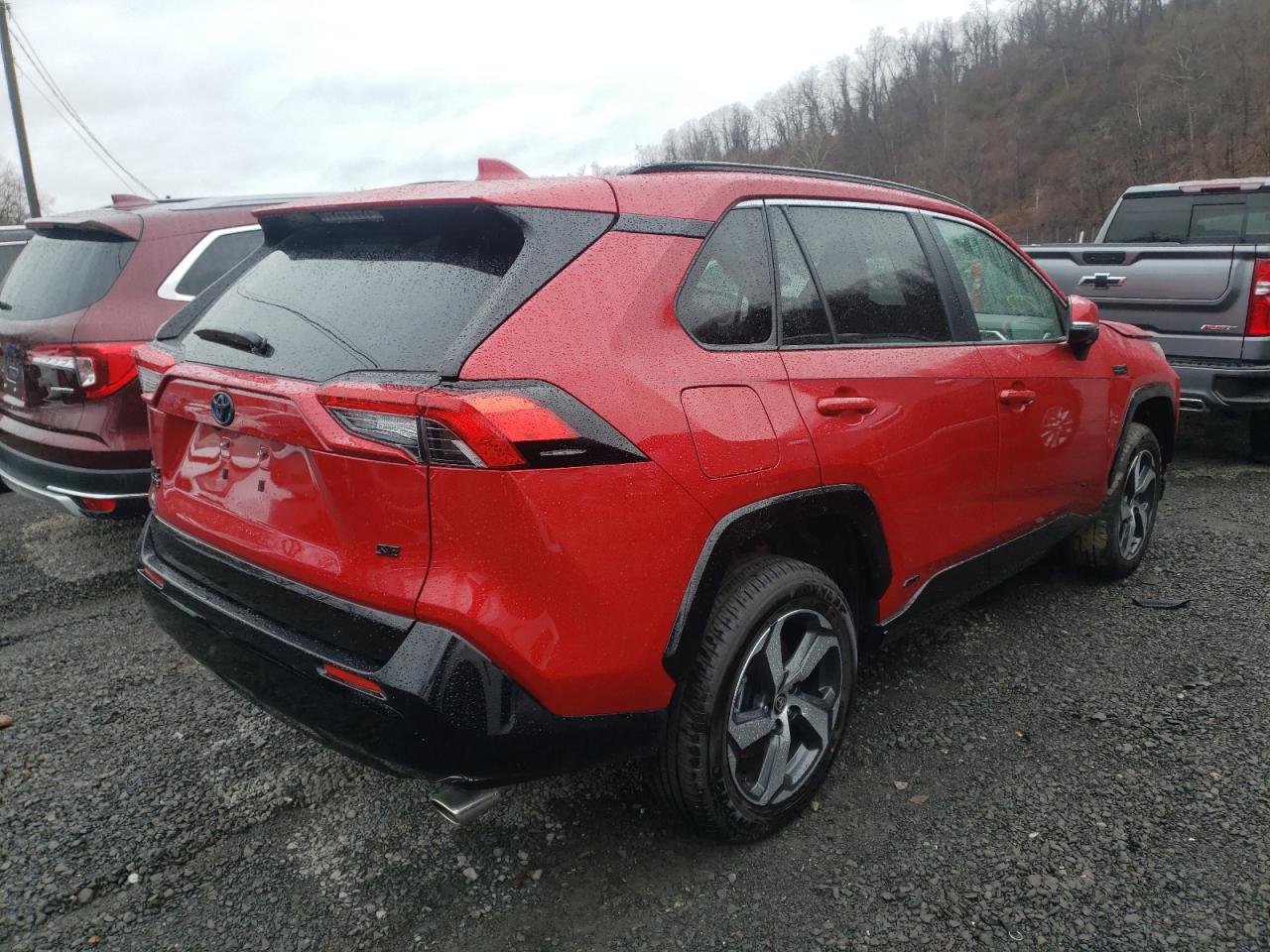 Photo 4 from auction – 2021 TOYOTA RAV4 PRIME with VIN JTMAB3FV6MD026474