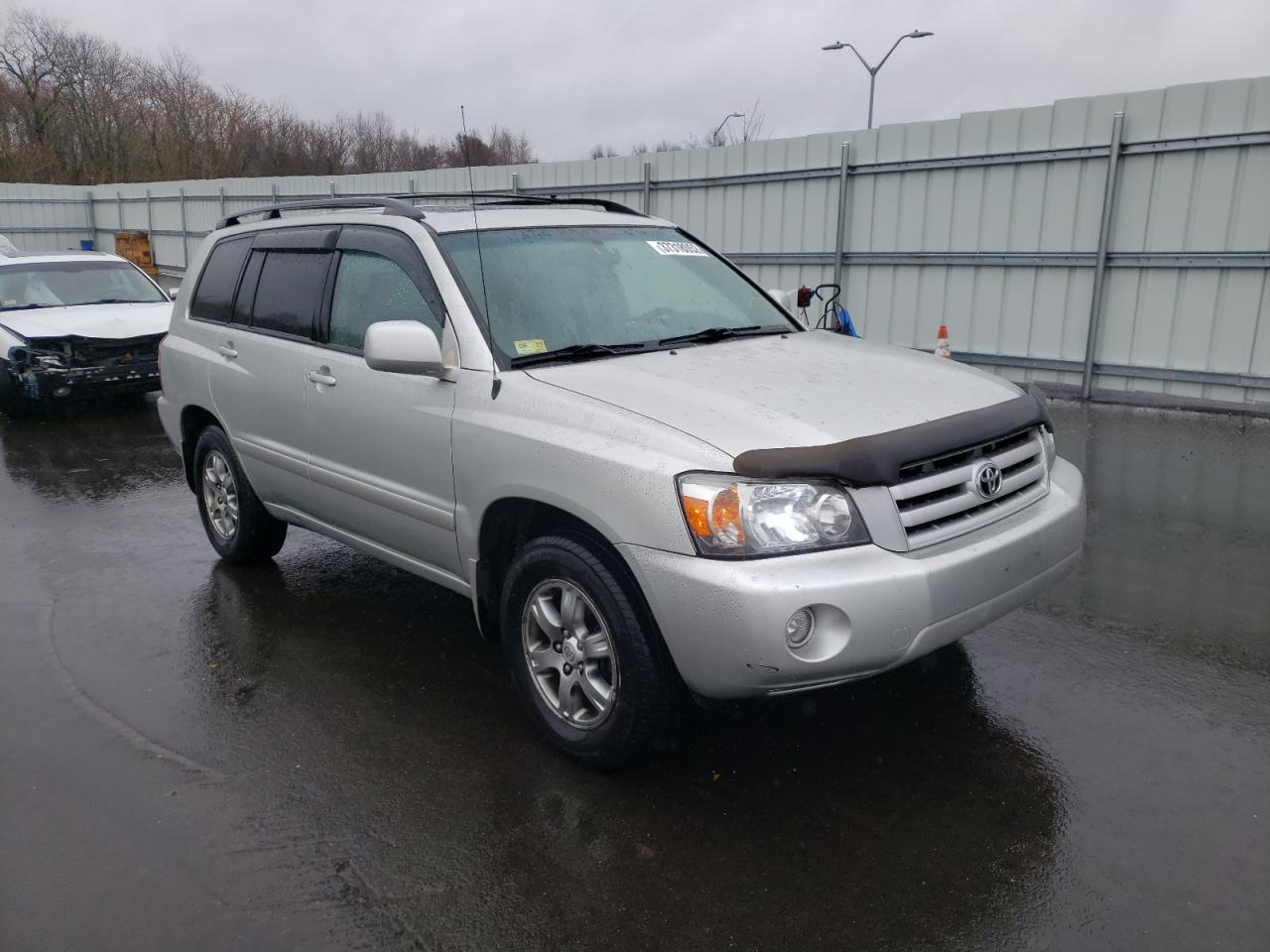 TOYOTA HIGHLANDER 2004 with VIN JTEDP21AX40039101 - Photo from auction