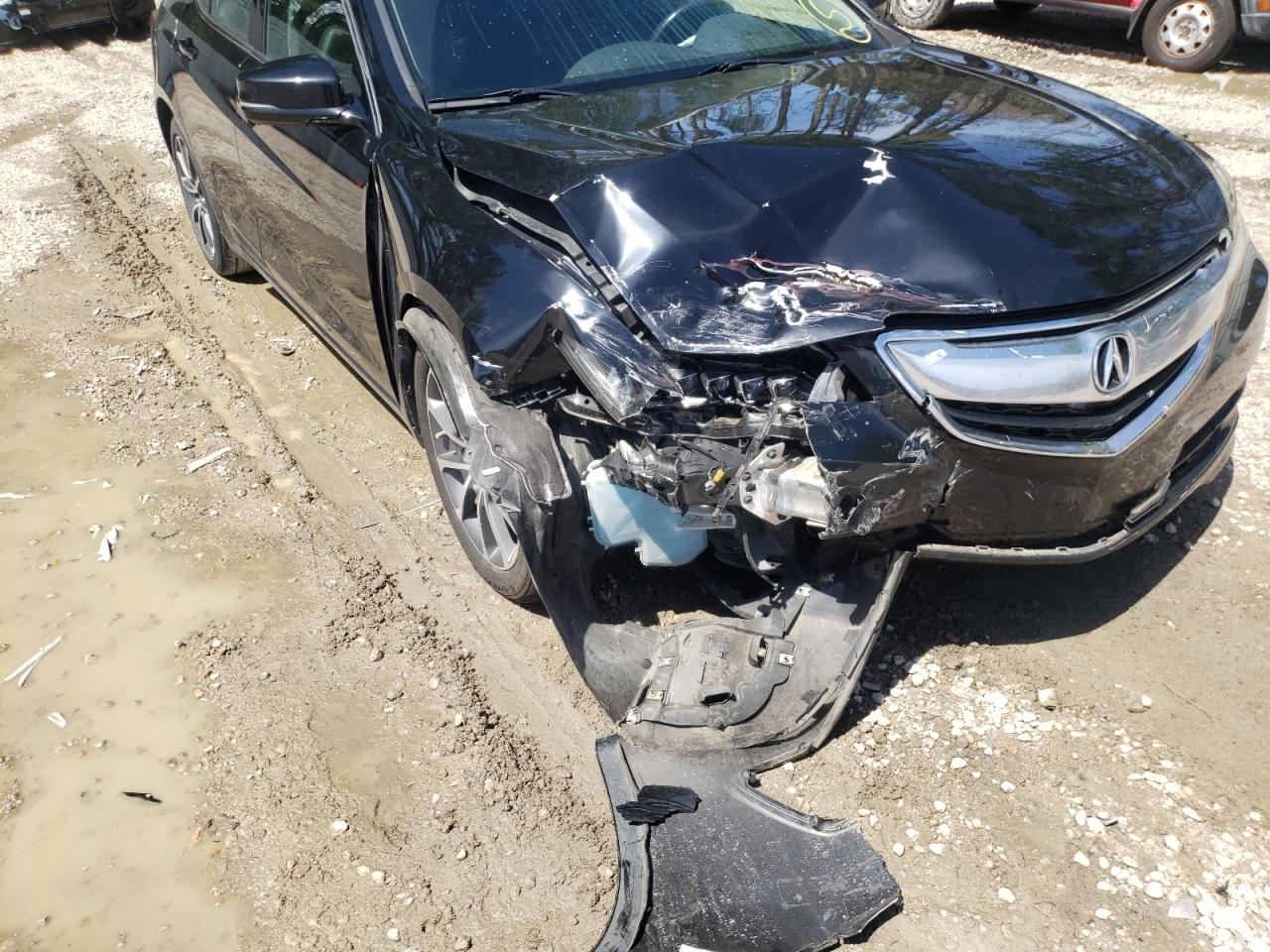 Photo 9 from auction – 2017 ACURA TLX with VIN 19UUB2F3XHA004864