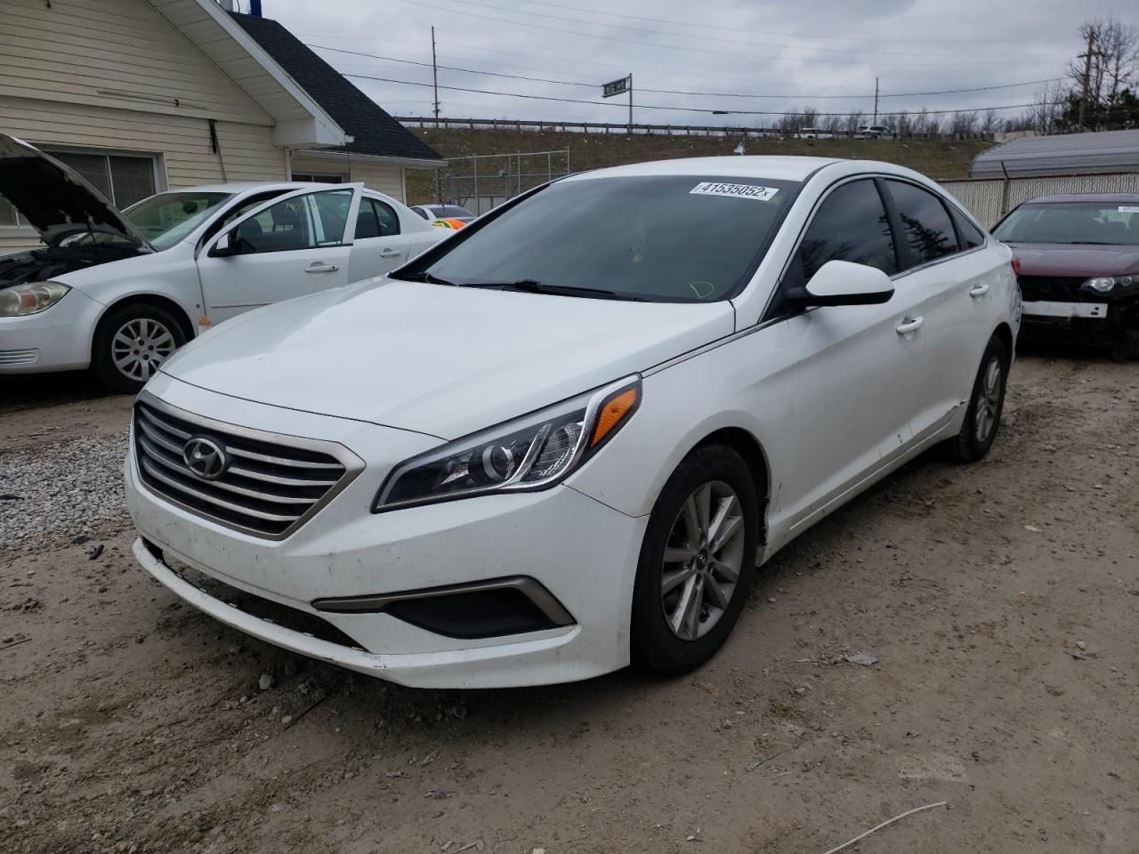 Photo 2 from auction – 2015 HYUNDAI SONATA SE with VIN 5NPE24AF8FH048559