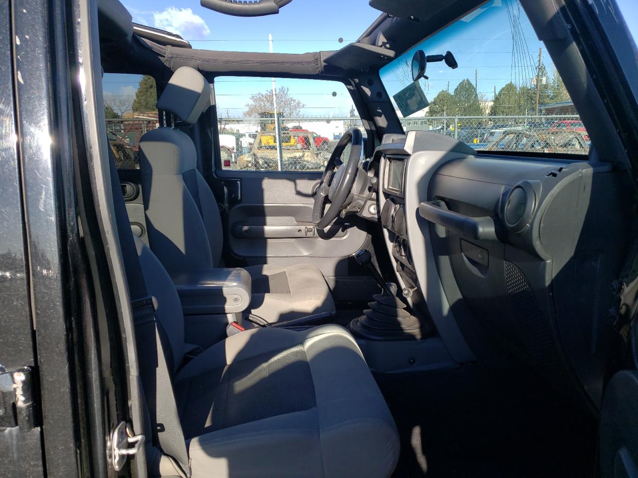 Photo 5 from auction – 2008 JEEP WRANGLER U with VIN 1J4GA39188L540404