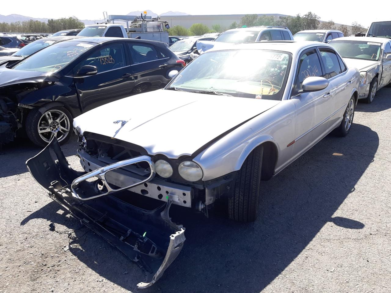 Photo 2 from auction – 2004 JAGUAR XJ8 with VIN SAJEA71C44SG02886