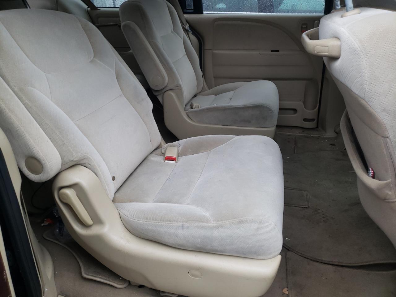 Photo 6 from auction – 2010 HONDA ODYSSEY LX with VIN 5FNRL3H27AB044800