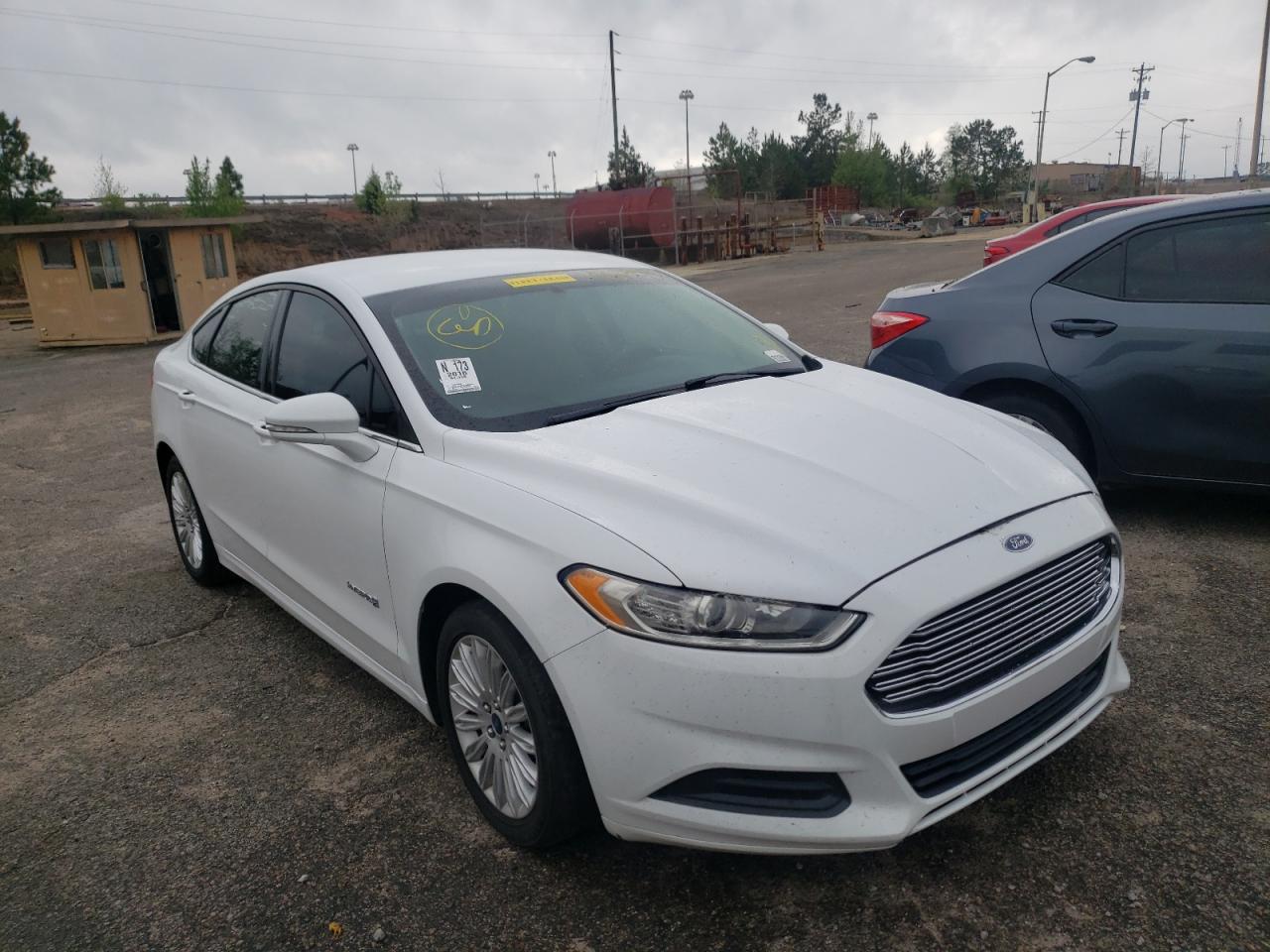 FORD FUSION SE 2016 with VIN 3FA6P0LU7GR397842 - Photo from auction