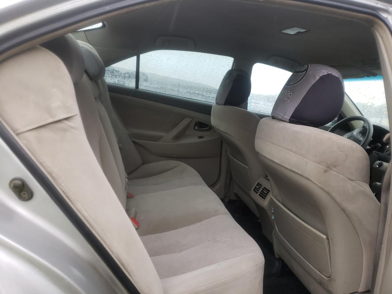Photo 6 from auction – 2011 TOYOTA CAMRY HYBR with VIN 4T1BB3EK7BU141329