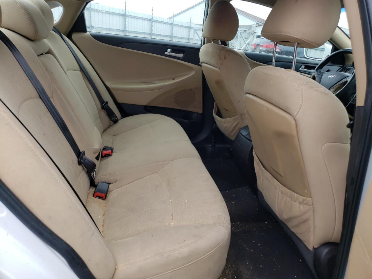 Photo 6 from auction – 2011 HYUNDAI SONATA GLS with VIN 5NPEB4ACXBH207663