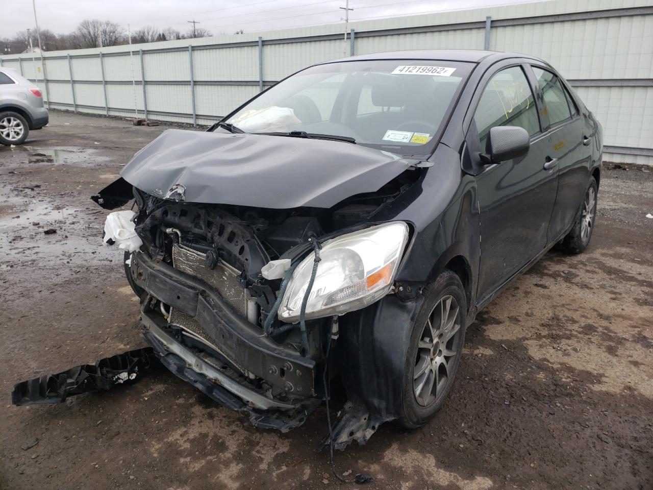 Photo 2 from auction – 2012 TOYOTA YARIS with VIN JTDBT4K39CL021673