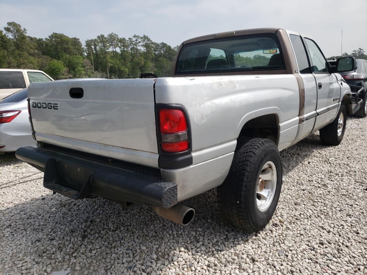 Photo 4 from auction – 2000 DODGE RAM 2500 with VIN 1B7KC2368YJ160855