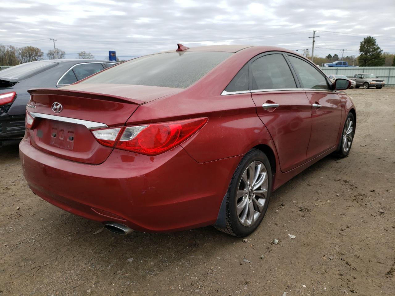Photo 4 from auction – 2013 HYUNDAI SONATA SE with VIN 5NPEC4AC8DH647364