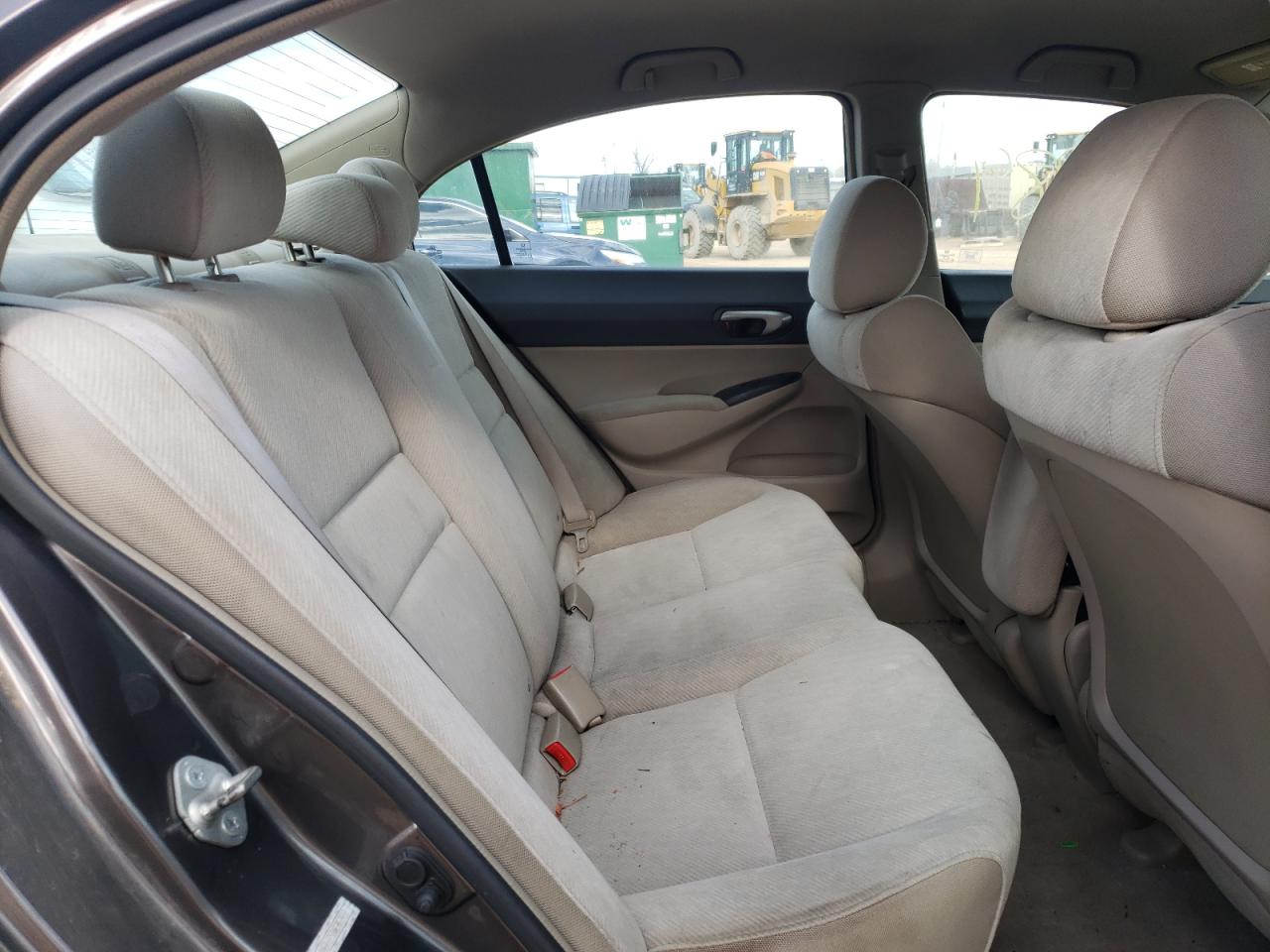 Photo 6 from auction – 2010 HONDA CIVIC LX with VIN 19XFA1F53AE067412