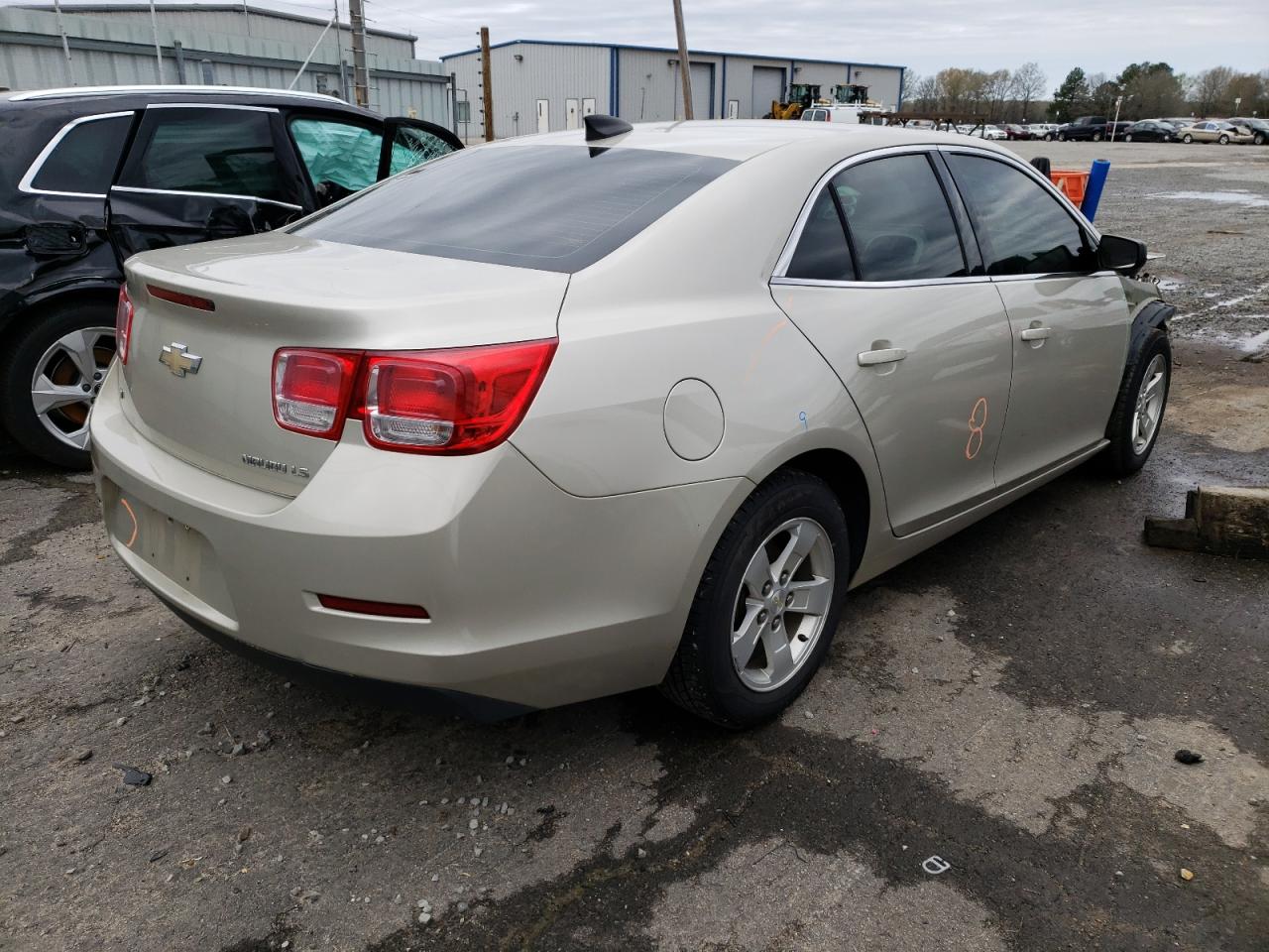 Photo 4 from auction – 2015 CHEVROLET MALIBU LS with VIN 1G11B5SL0FF345076