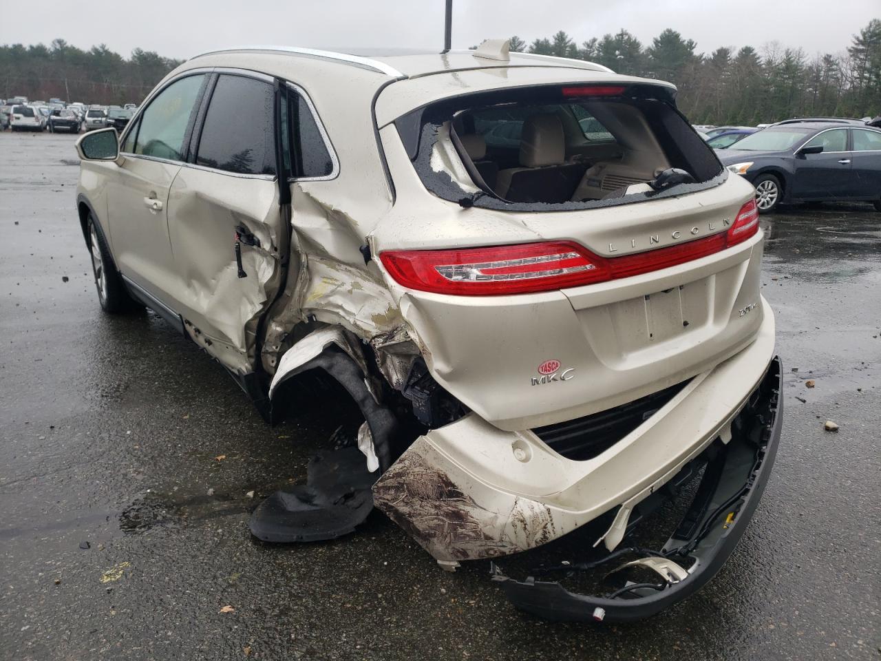 Photo 3 from auction – 2017 LINCOLN MKC SELECT with VIN 5LMCJ2D91HUL57716