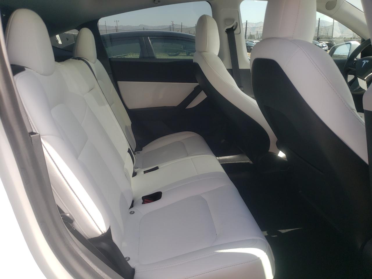 Photo 6 from auction – 2021 TESLA MODEL Y with VIN 5YJYGDEE7MF176223