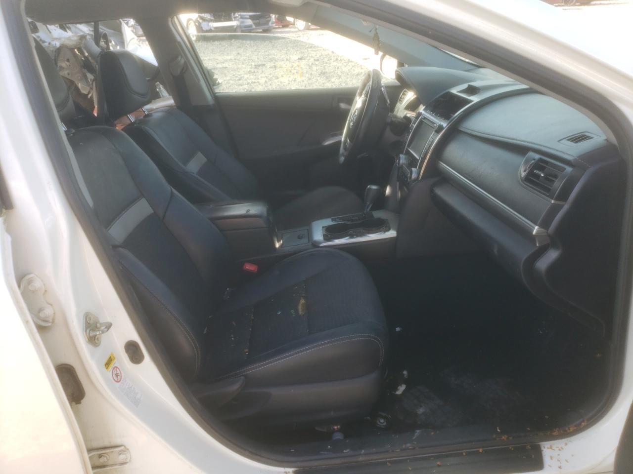 Photo 5 from auction – 2014 TOYOTA CAMRY L with VIN 4T1BF1FK4EU414464