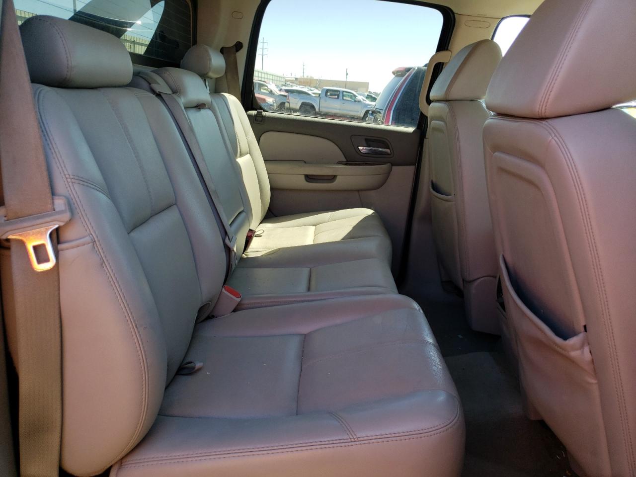 Photo 6 from auction – 2008 CHEVROLET AVALANCHE with VIN 3GNFK12Y08G177255