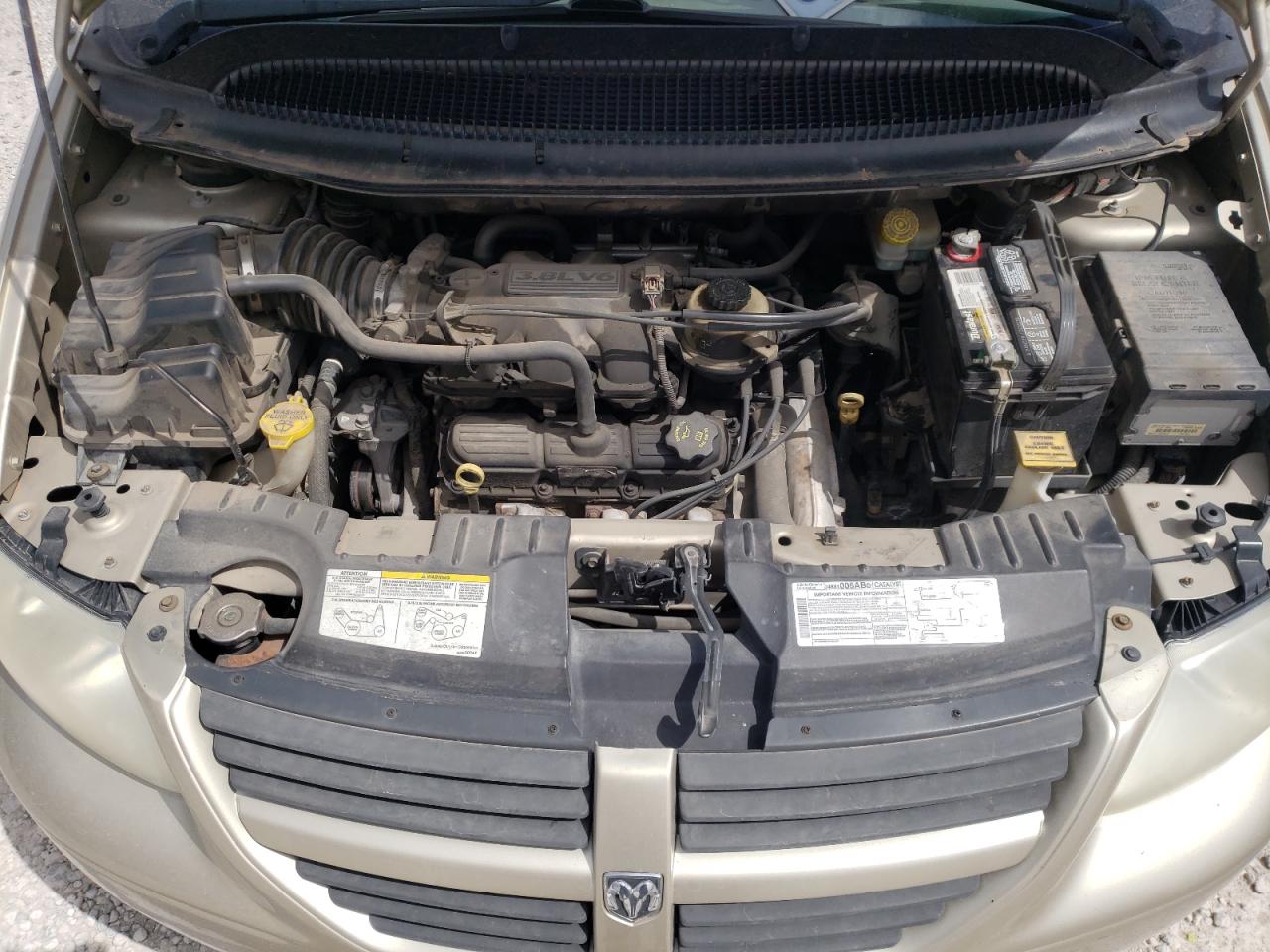 Photo 7 from auction – 2005 DODGE GRAND CARA with VIN 2D4GP44L15R186170