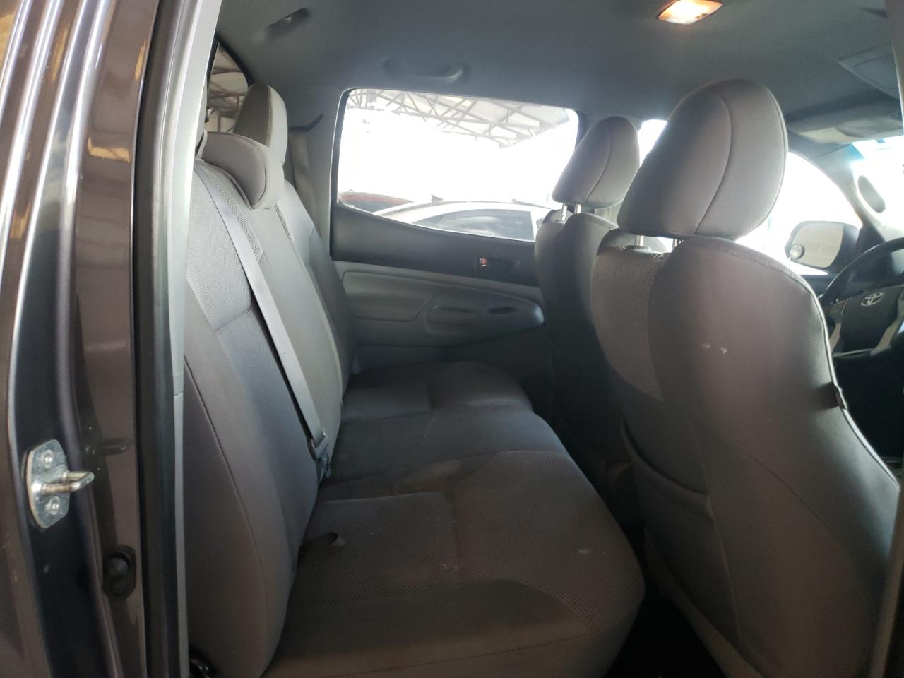 Photo 6 from auction – 2012 TOYOTA TACOMA DOU with VIN 5TFJU4GN2CX016441