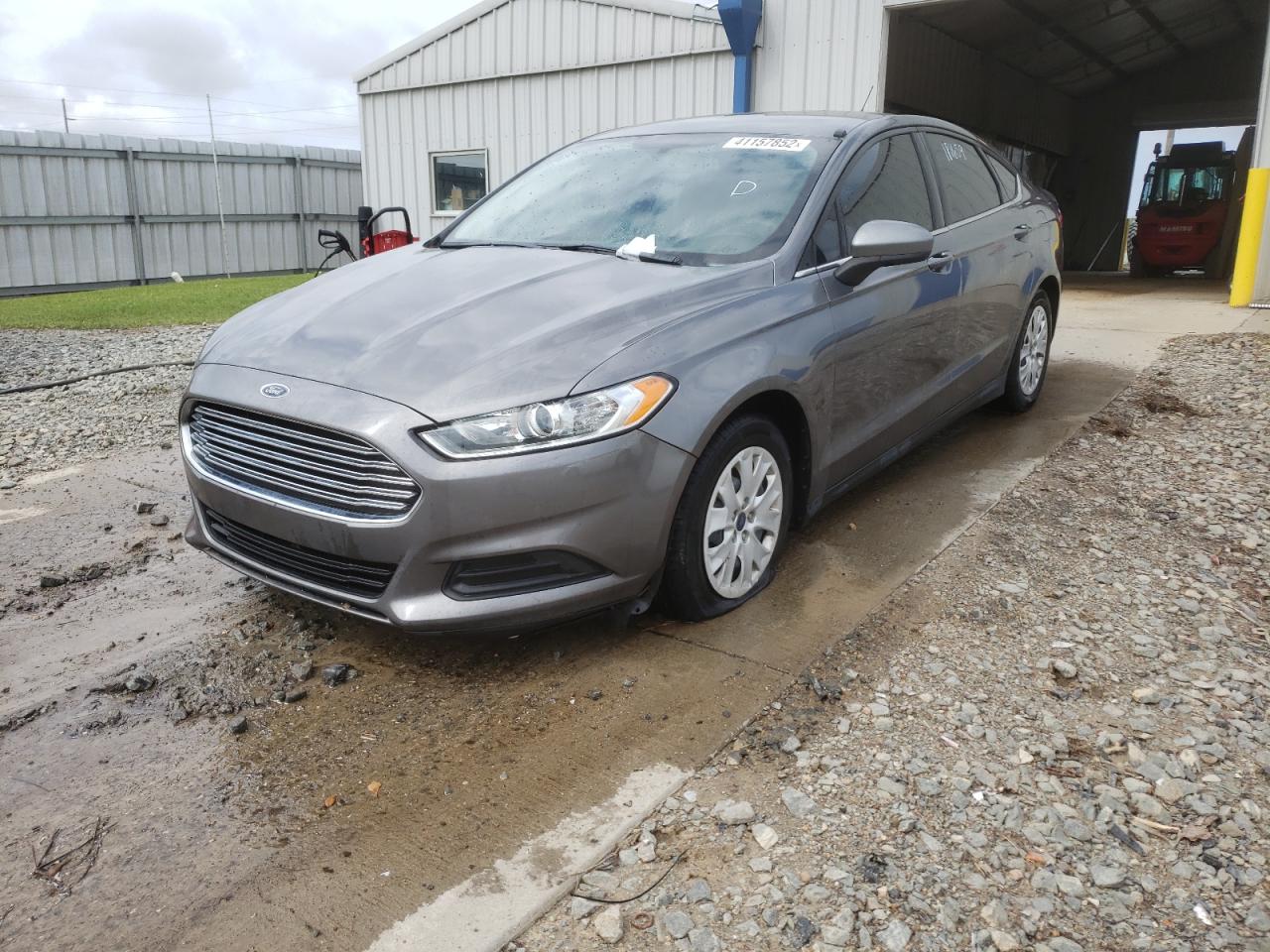 Photo 2 from auction – 2014 FORD FUSION S with VIN 3FA6P0G74ER387173