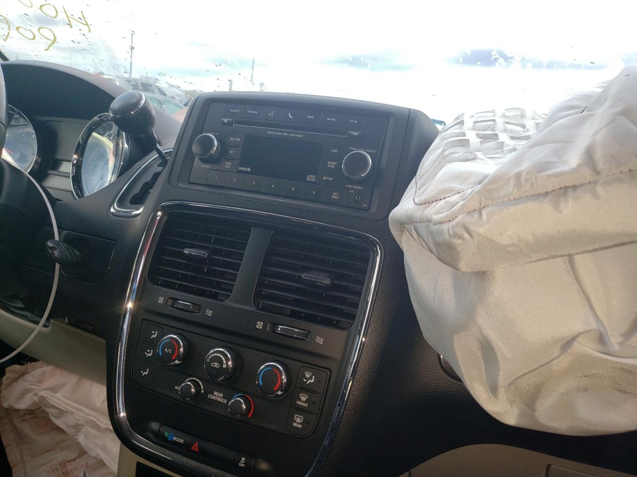 Photo 9 from auction – 2012 DODGE GRAND CARA with VIN 2C4RDGBG8CR218793