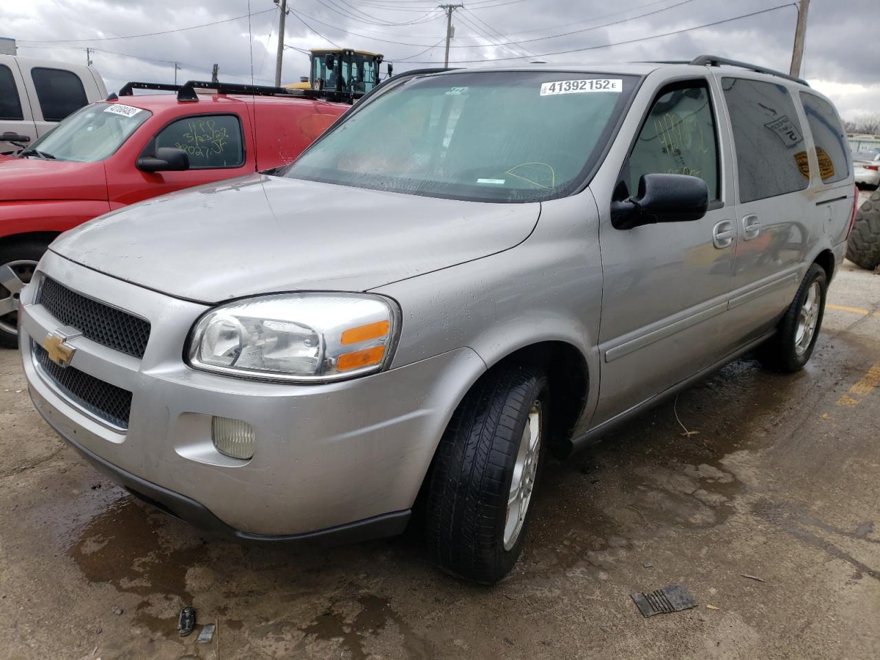 Photo 2 from auction – 2005 CHEVROLET UPLANDER L with VIN 1GNDV23L35D287118