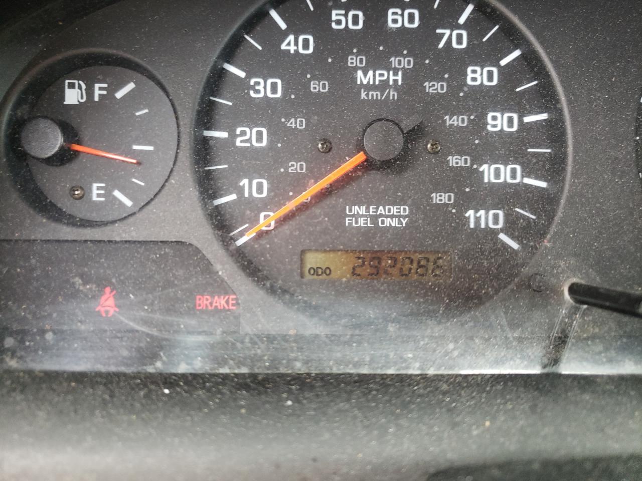 Photo 8 from auction – 2000 NISSAN FRONTIER C with VIN 1N6ED27T9YC386673