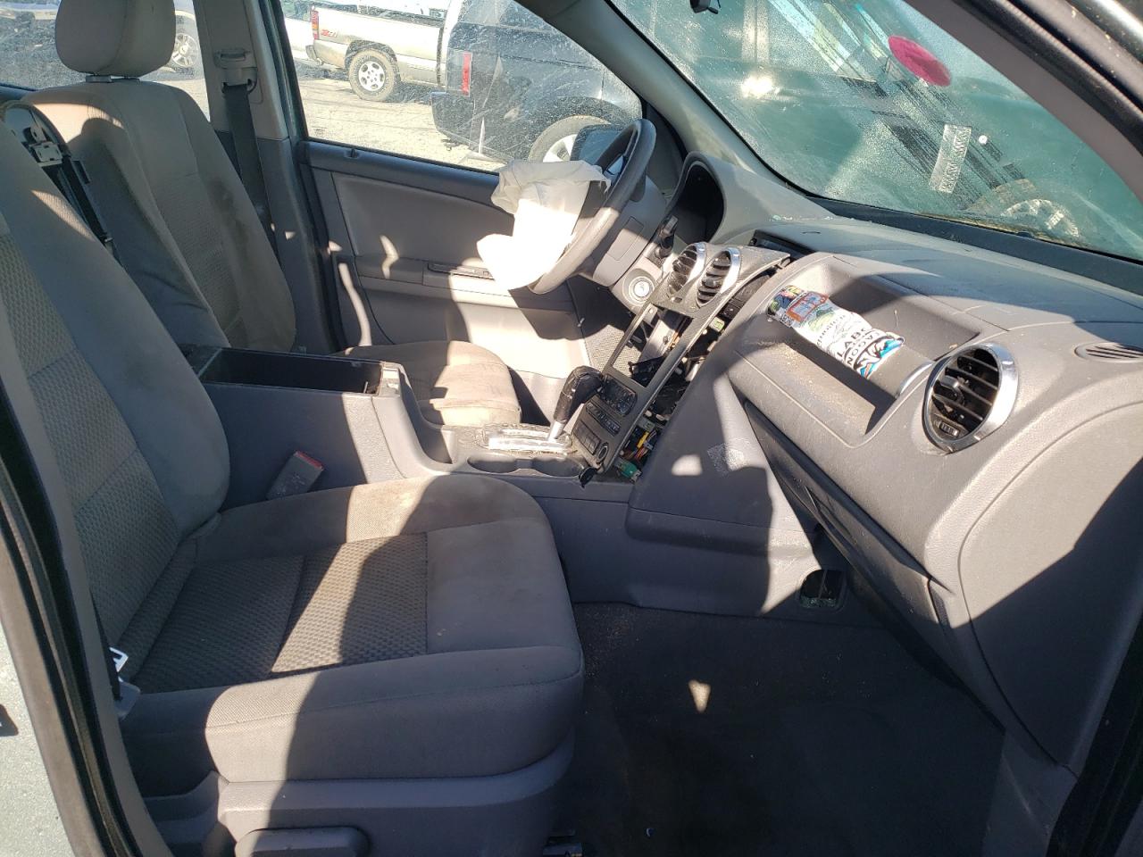 Photo 5 from auction – 2005 FORD FREESTYLE with VIN 1FMZK01145GA48894