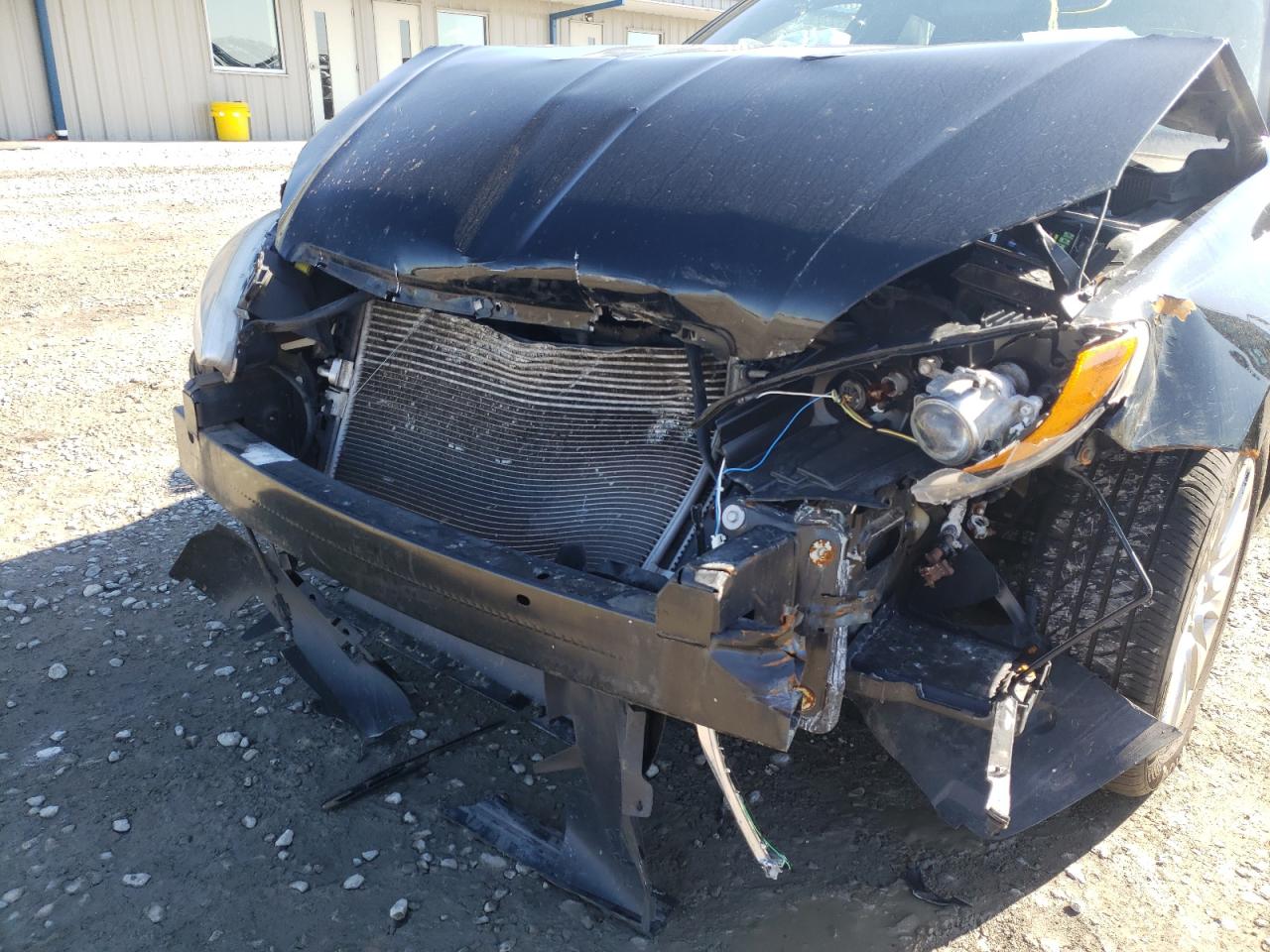 Photo 9 from auction – 2014 CHRYSLER 200 LX with VIN 1C3CCBAB0EN204926