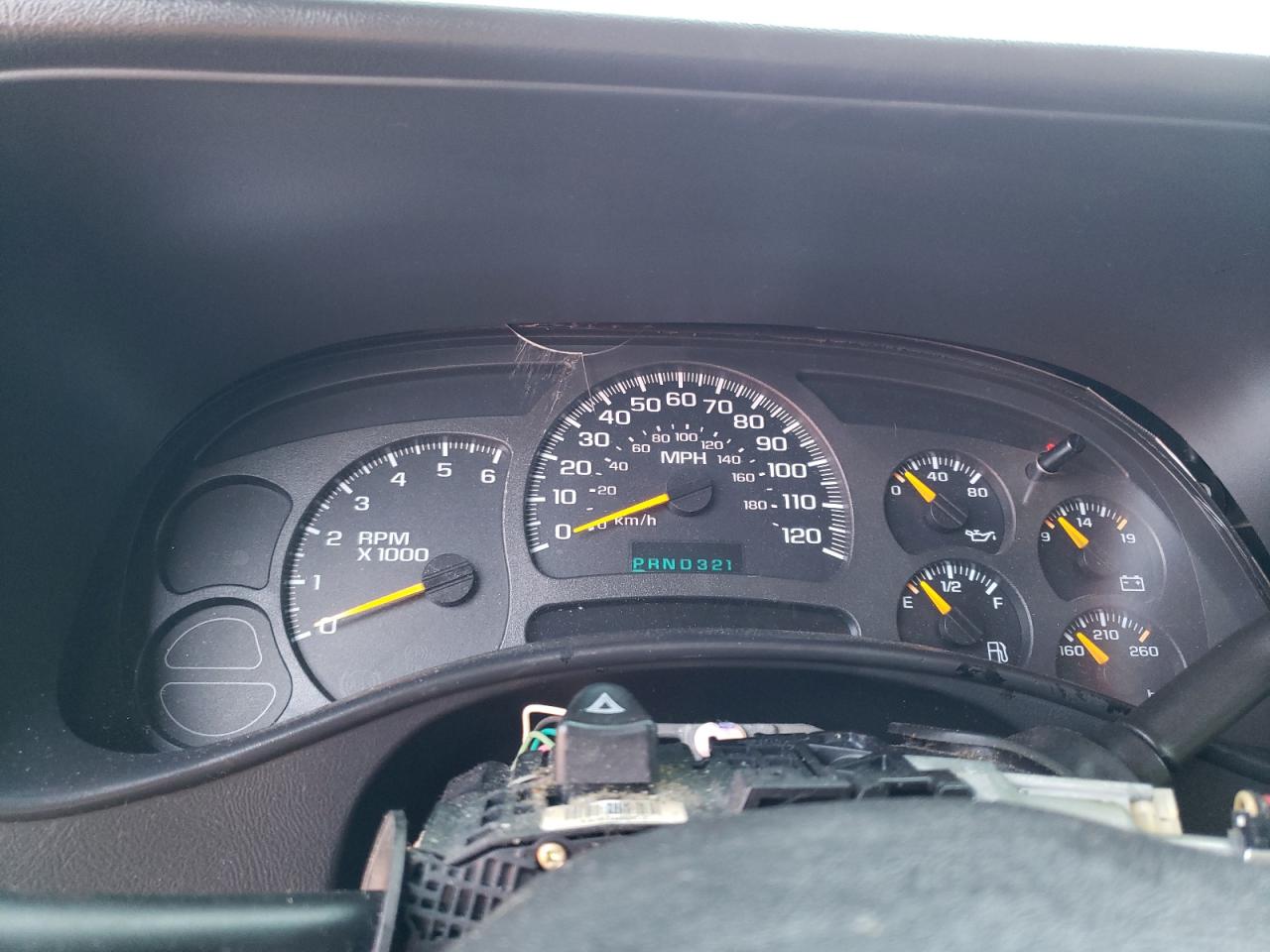 Photo 8 from auction – 2004 CHEVROLET SILVERADO with VIN 1GCEC14X04Z207483