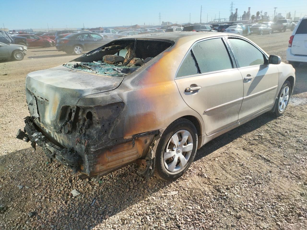 Photo 4 from auction – 2009 TOYOTA CAMRY BASE with VIN 4T1BE46KX9U842890