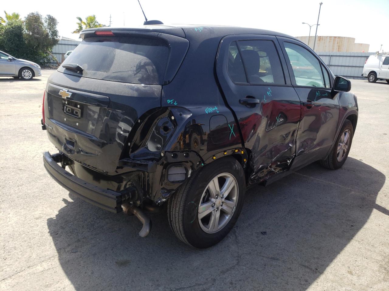 Photo 4 from auction – 2021 CHEVROLET TRAX LS with VIN KL7CJNSB4MB337008
