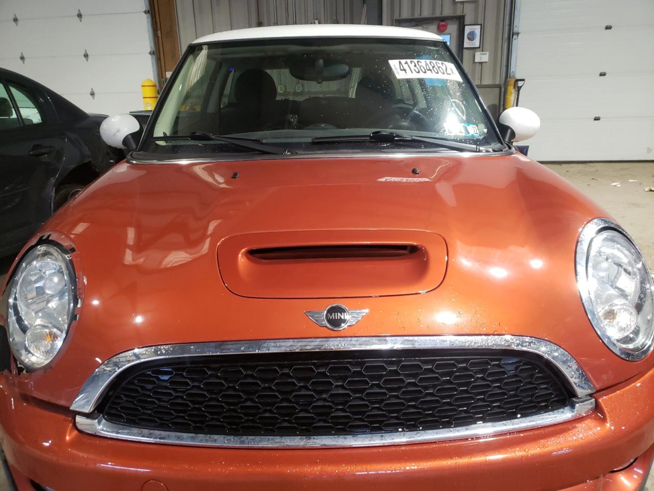 Photo 7 from auction – 2011 MINI COOPER S with VIN WMWSV3C59BTY20871