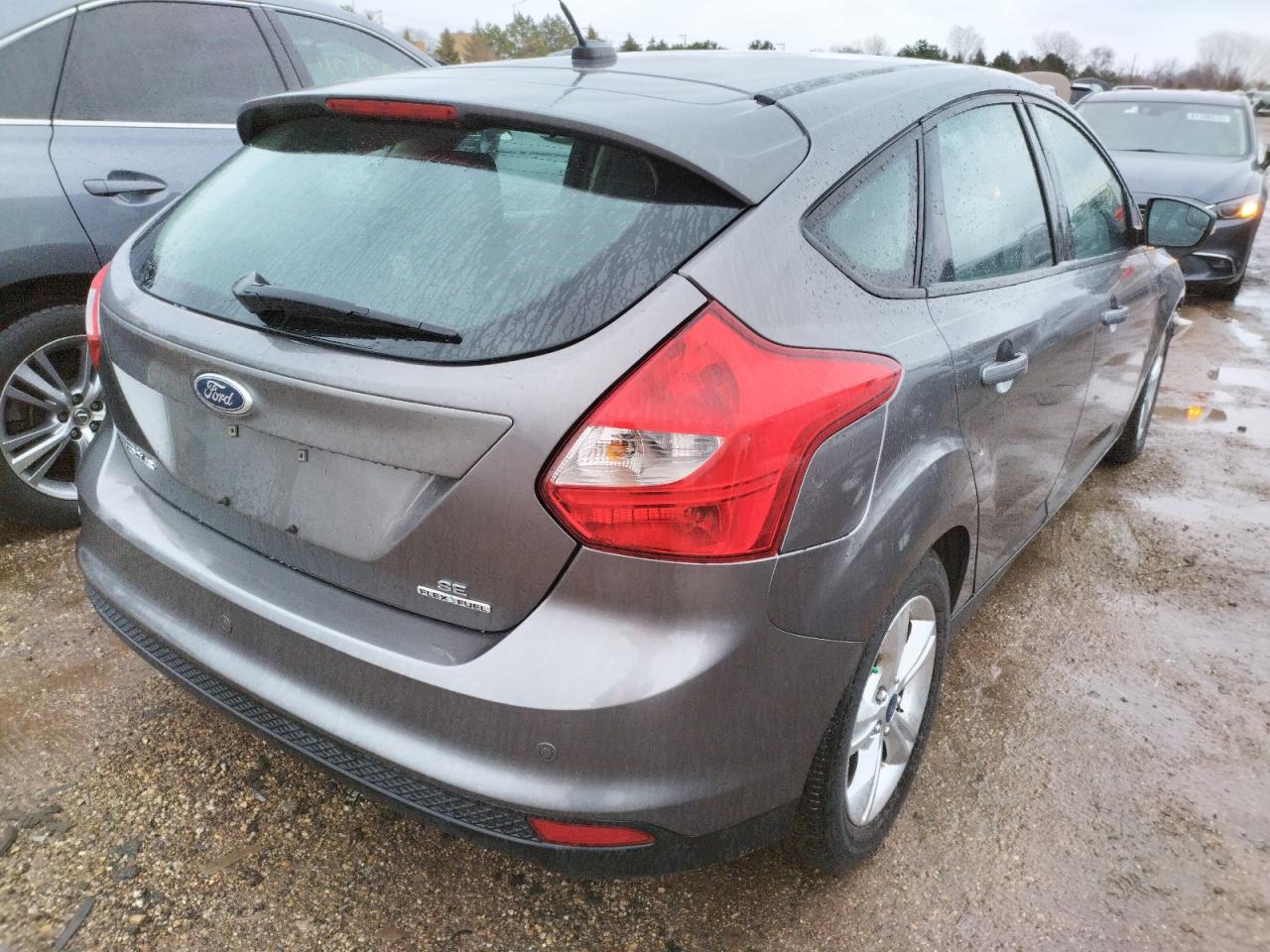 Photo 4 from auction – 2014 FORD FOCUS SE with VIN 1FADP3K28EL192390
