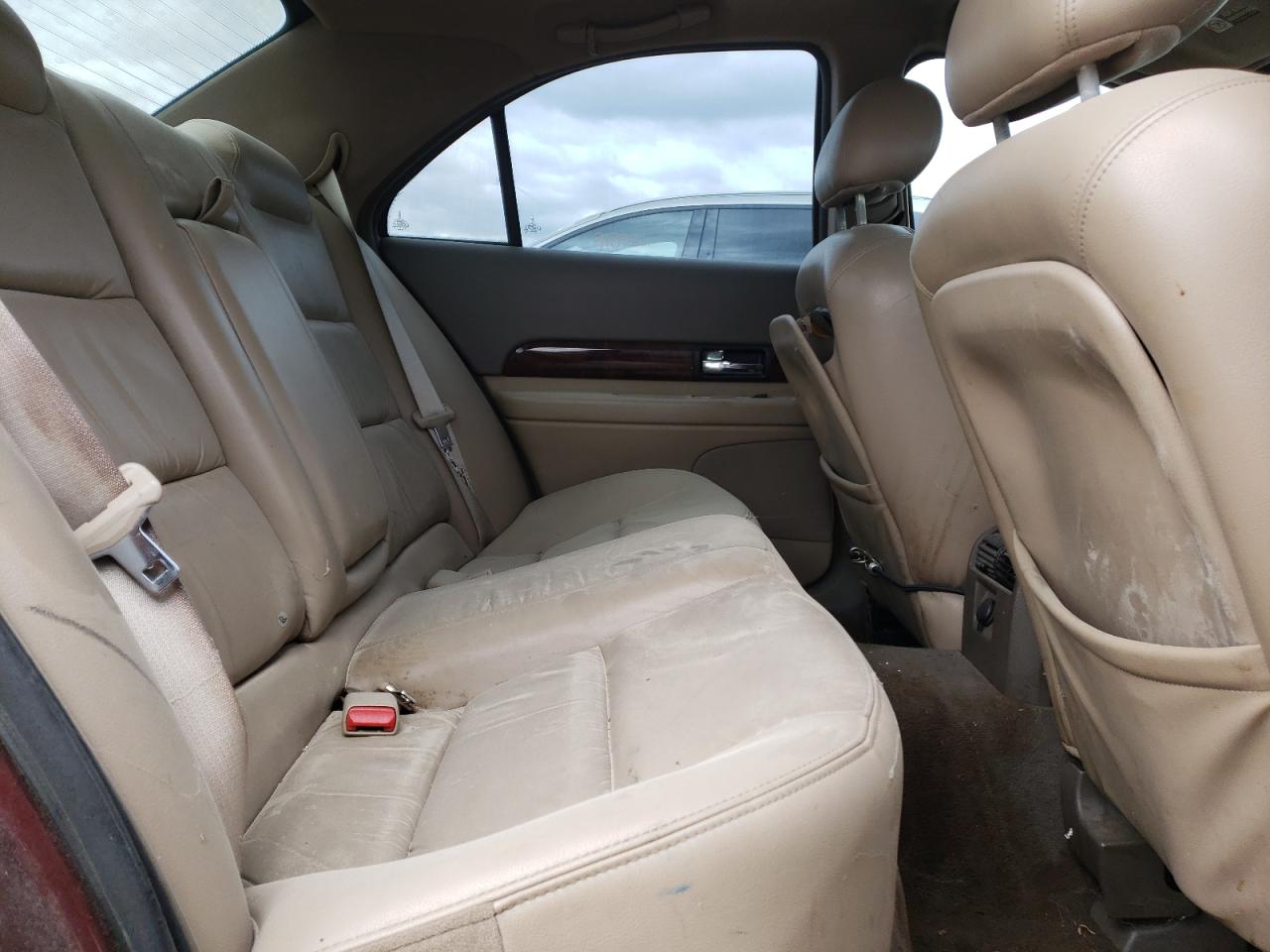 Photo 6 from auction – 2001 LINCOLN LS with VIN 1LNHM87A71Y618564