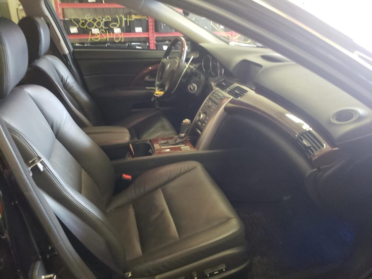 Photo 5 from auction – 2012 ACURA RL with VIN JH4KB2F61CC000035