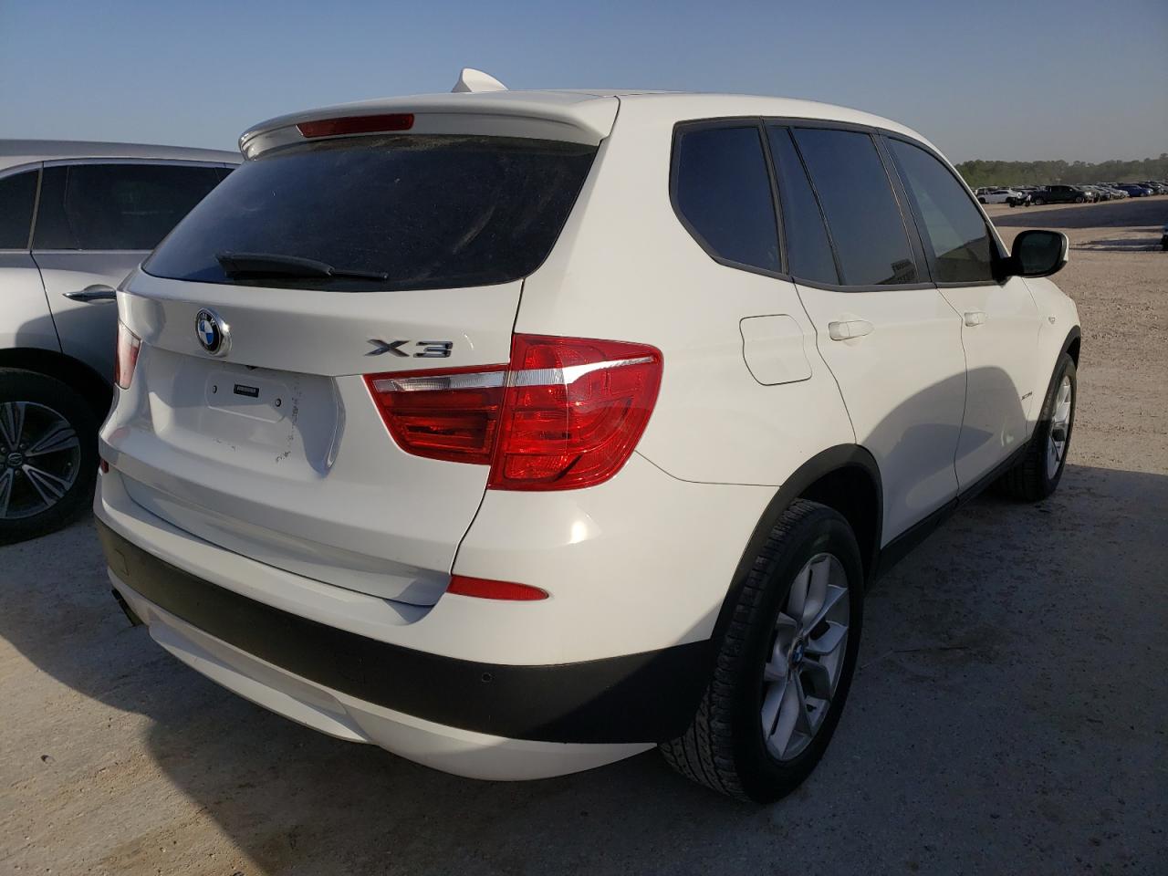 Photo 4 from auction – 2011 BMW X3 XDRIVE3 with VIN 5UXWX7C57BL730848