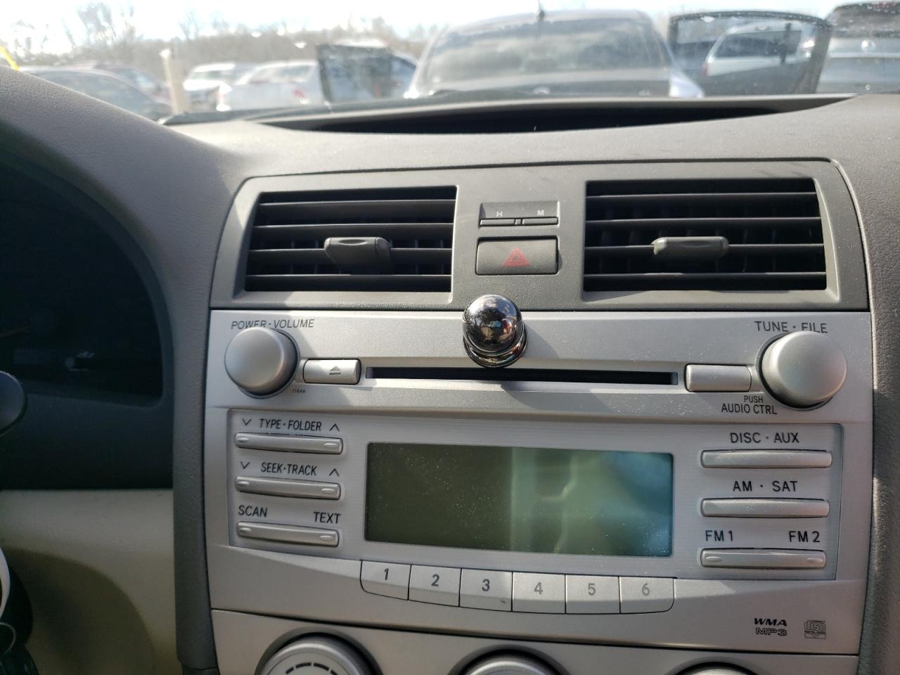 Photo 9 from auction – 2010 TOYOTA CAMRY BASE with VIN 4T4BF3EK4AR076030