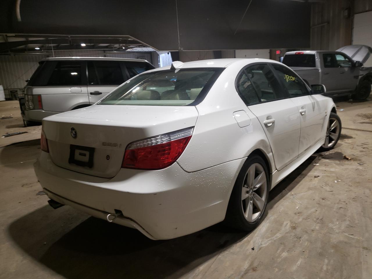 Photo 4 from auction – 2009 BMW 528XI with VIN WBANV13599C151089