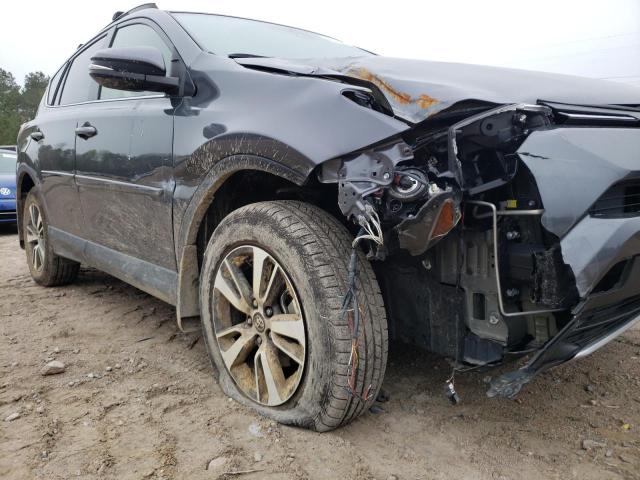 Photo 9 from auction – 2017 TOYOTA RAV4 XLE with VIN JTMRFREV9HD210504